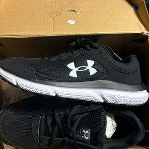 Under Armour Women’s Charged Assert 10 Shoes